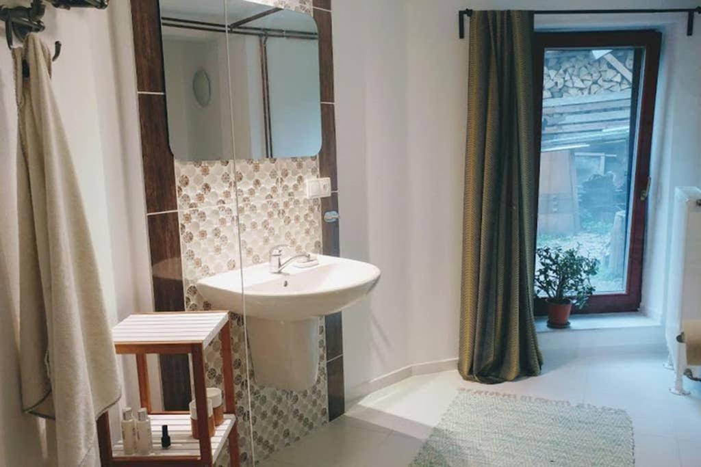 Apartman Jana Pri Gejziri Herlany Ngoại thất bức ảnh